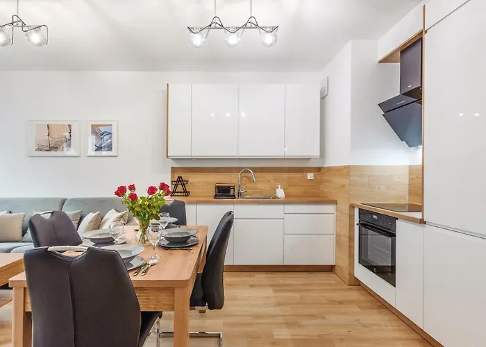 Plac Unii, Sun & Snow Gdynia